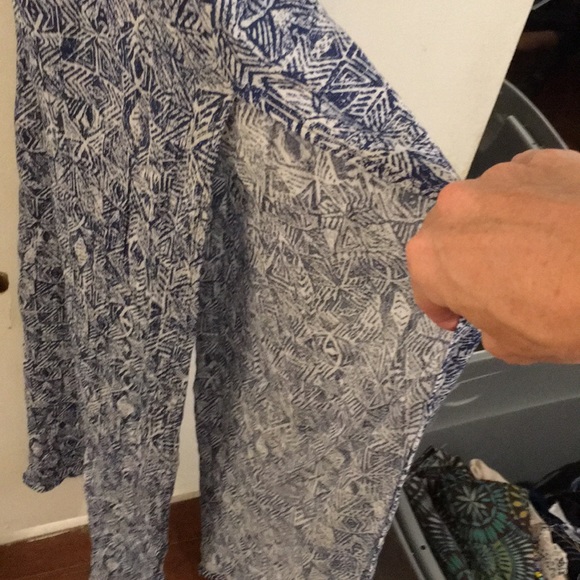 💙🤍Forever 21 Maxi Dress (S) Like New 🤍💙 - Picture 4 of 10